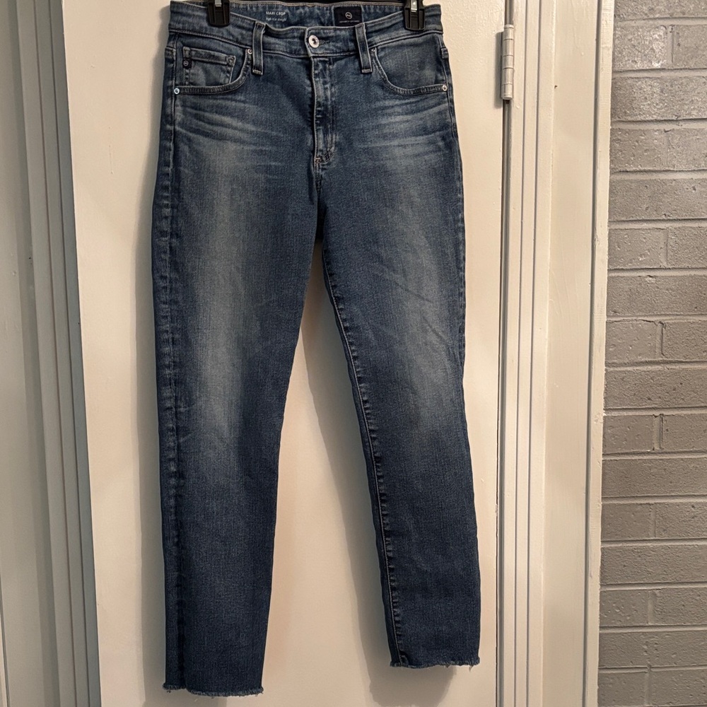 AG Mari high rise straight raw hem jeans. 29R